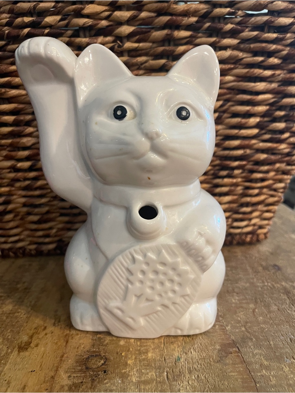 Benihana Maneki Neko Beckoning Tiki Lucky Cat White Mug
